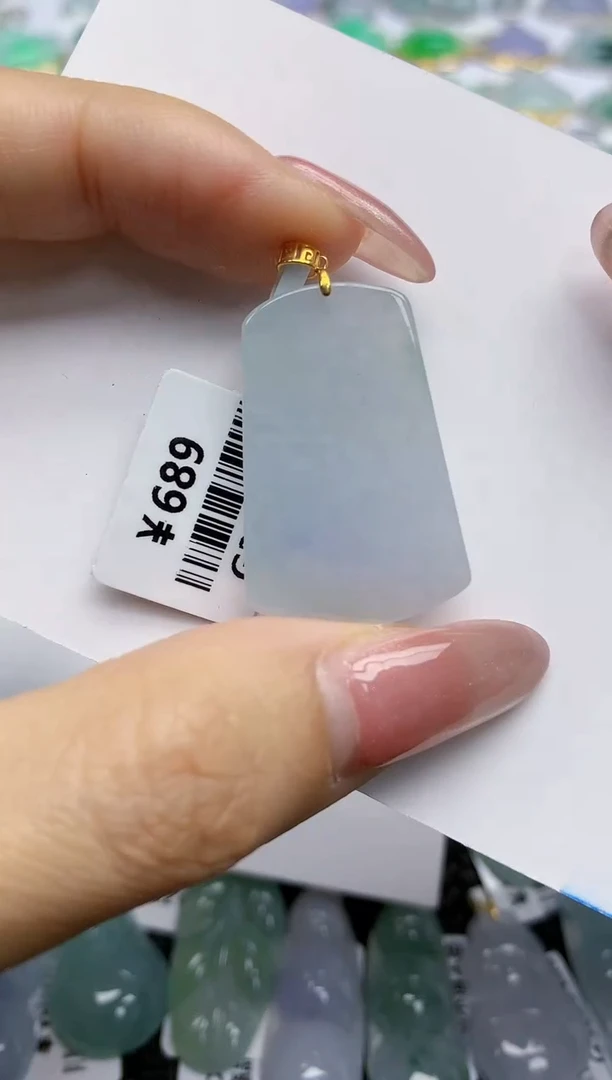 【闪购商品】翡翠挂件18K金镶嵌天然翡翠A货