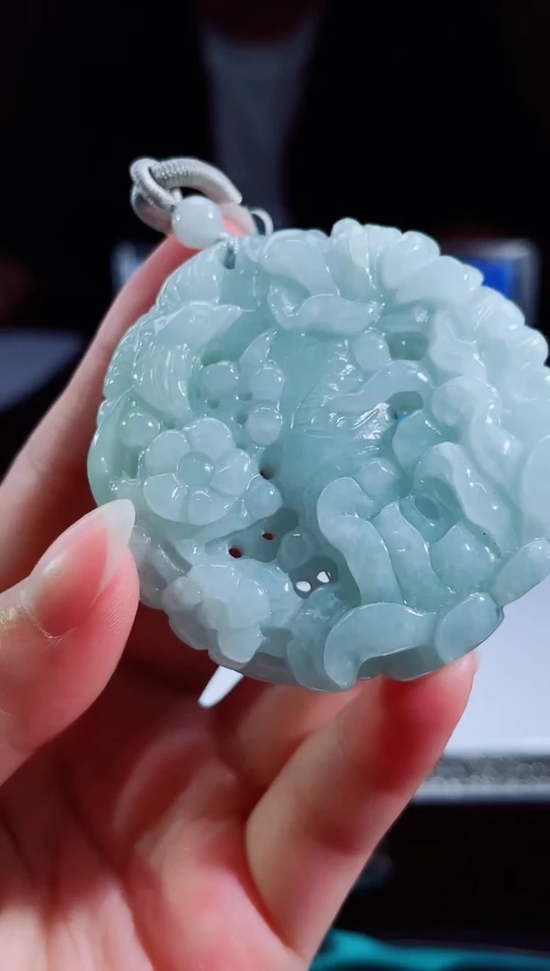 颈饰未镶嵌翡翠翡翠多样性发其一
