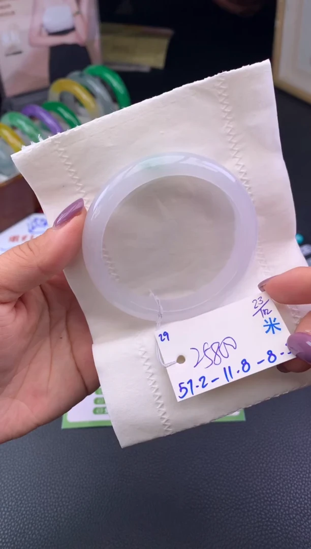 未镶嵌手镯翡翠假一赔三   手镯