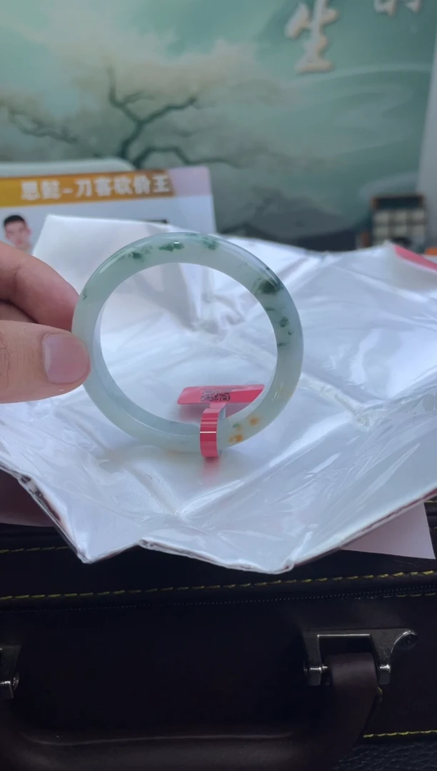翡翠手镯未镶嵌14翡翠手镯