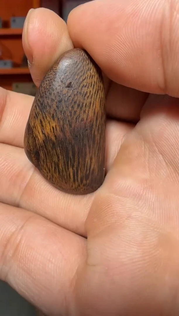 沉香手把件171号多样性发一