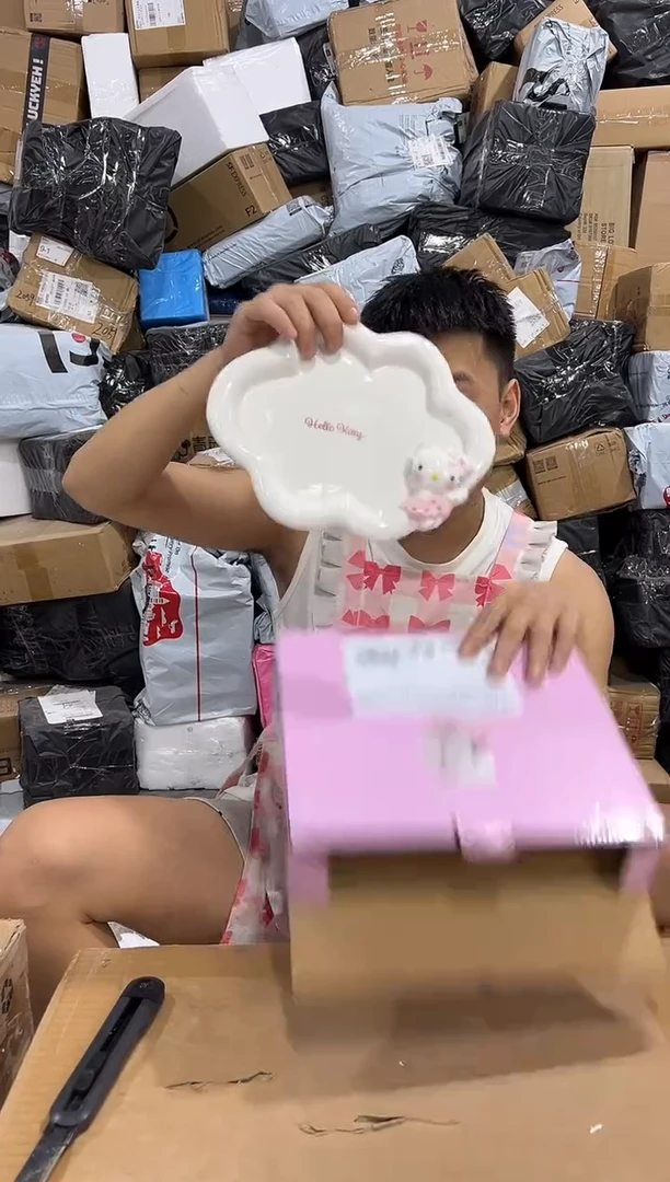 瓷片原盒kt猫云朵盘
