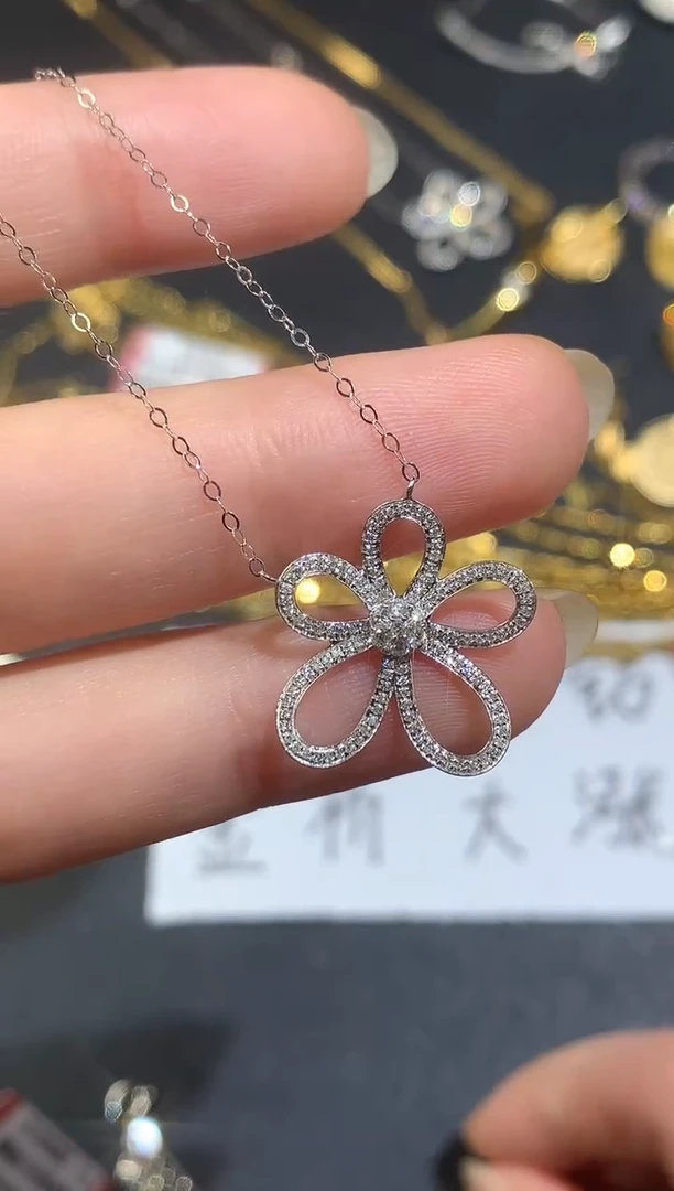 18K金镶嵌套链钻石D8|2999