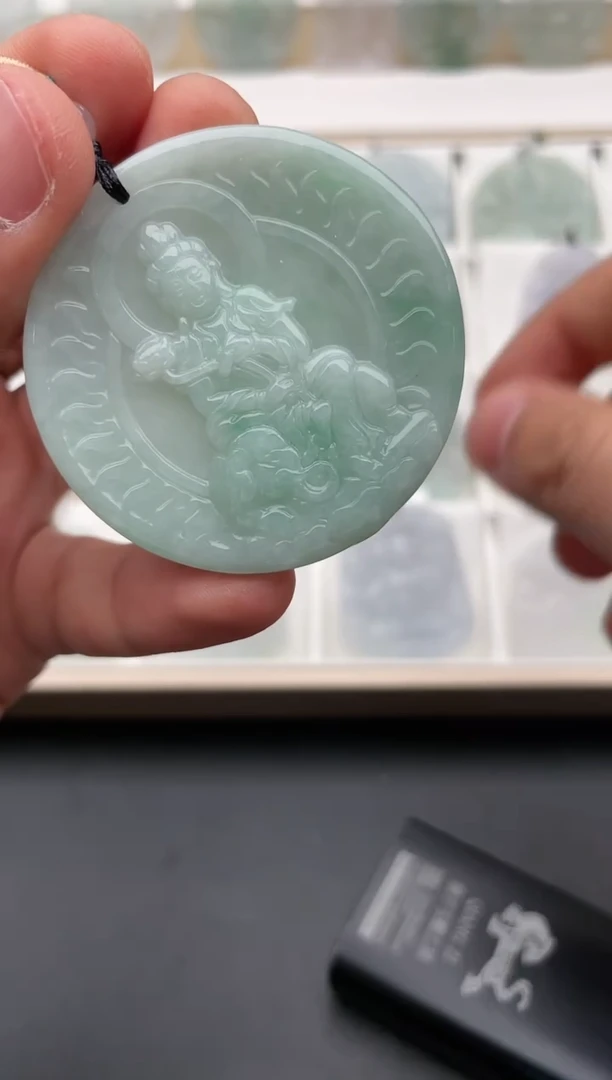 翡翠未镶嵌颈饰..../5/11/  242