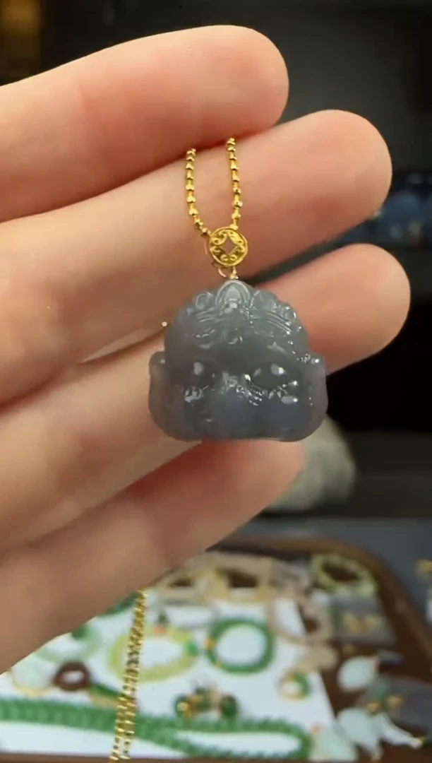 和田玉18K金镶嵌吊坠(不含链)1