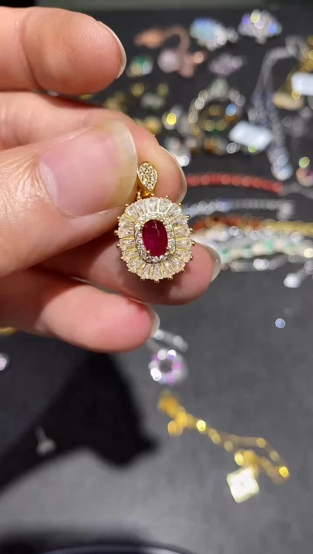 颈饰银S925镶嵌红宝石吊坠