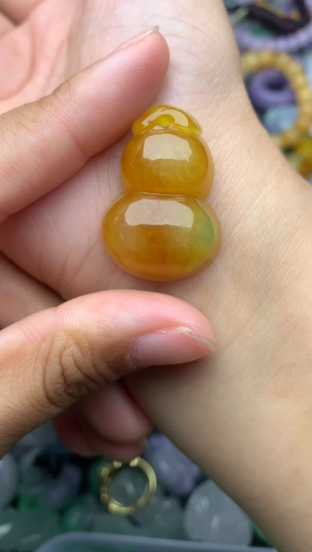 颈饰未镶嵌翡翠缅甸翡翠吊坠