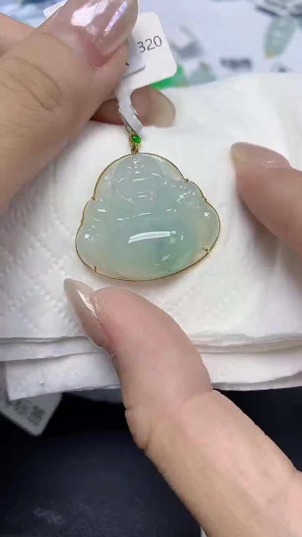 翡翠18K金镶嵌颈饰天然缅甸翡翠A货