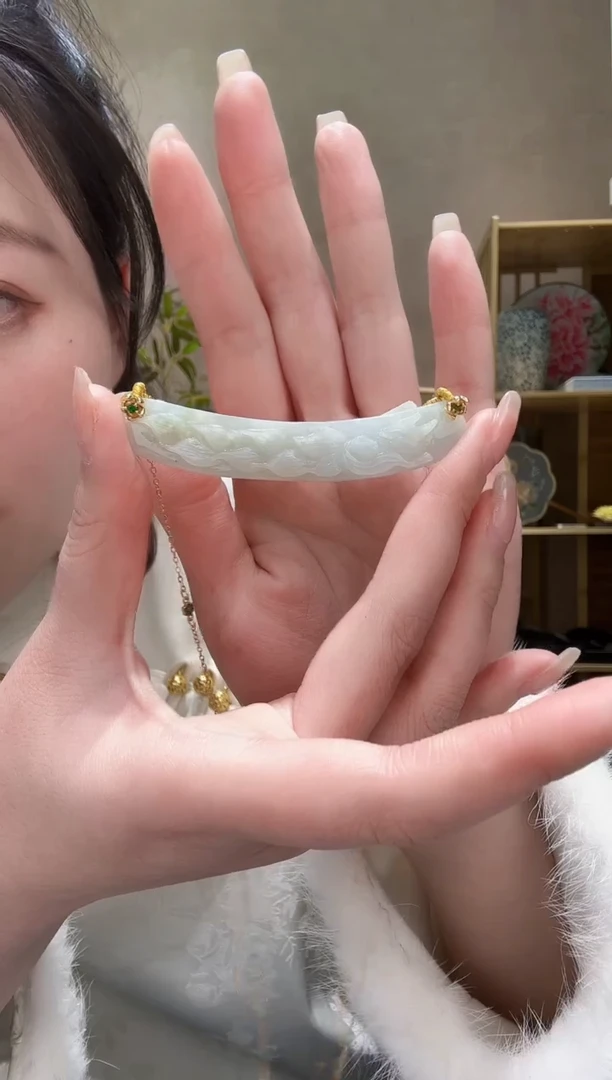 【闪购商品】翡翠颈饰未镶嵌吊坠