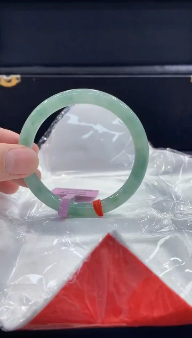 未镶嵌手镯翡翠翡翠手镯