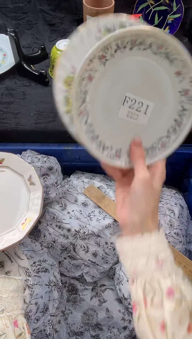 瓷片不***?       F221