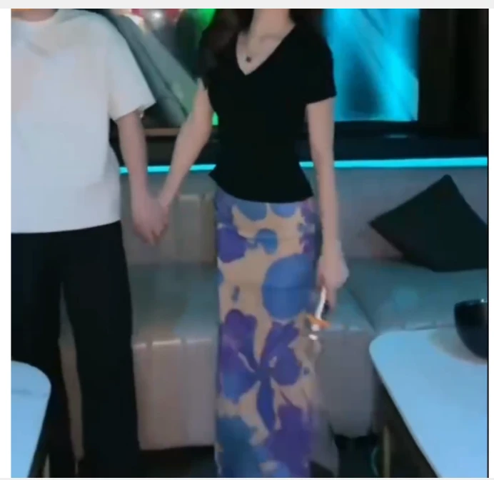 2025夏季新款网红同款洋气减龄韩版爆款气质高品质上衣裙子女