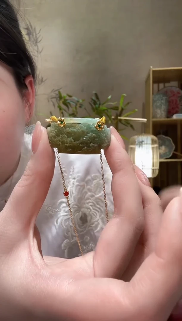 【闪购商品】翡翠颈饰未镶嵌吊坠