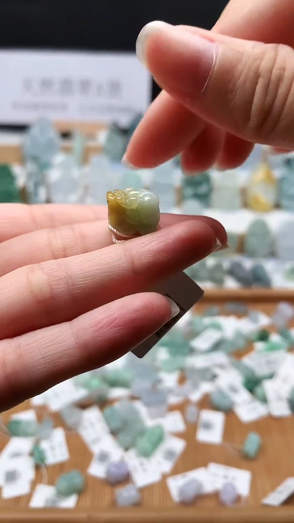 吊坠(不含链)未镶嵌翡翠75貔貅