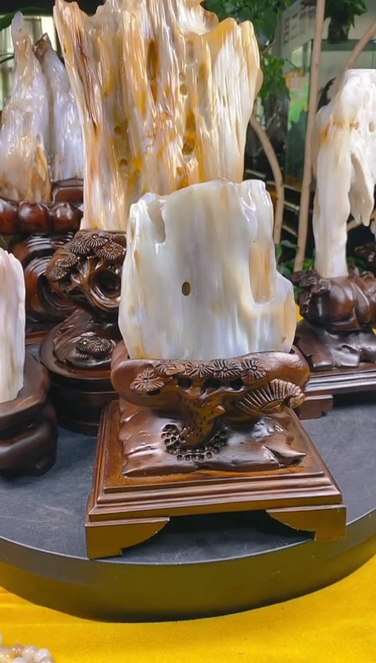 硅化玉摆件未镶嵌1