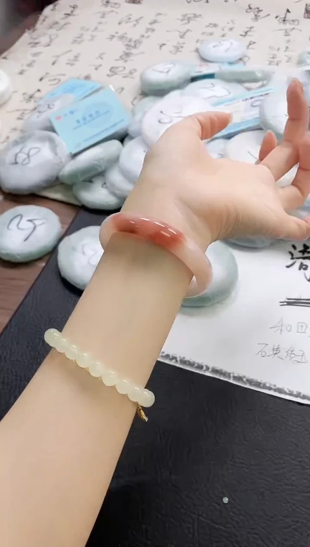 未镶嵌手镯石英质玉213-56