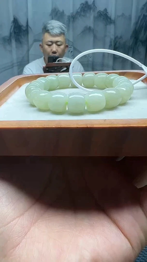 手串未镶嵌和田玉且末清白直切卡13纯天然拍一发一