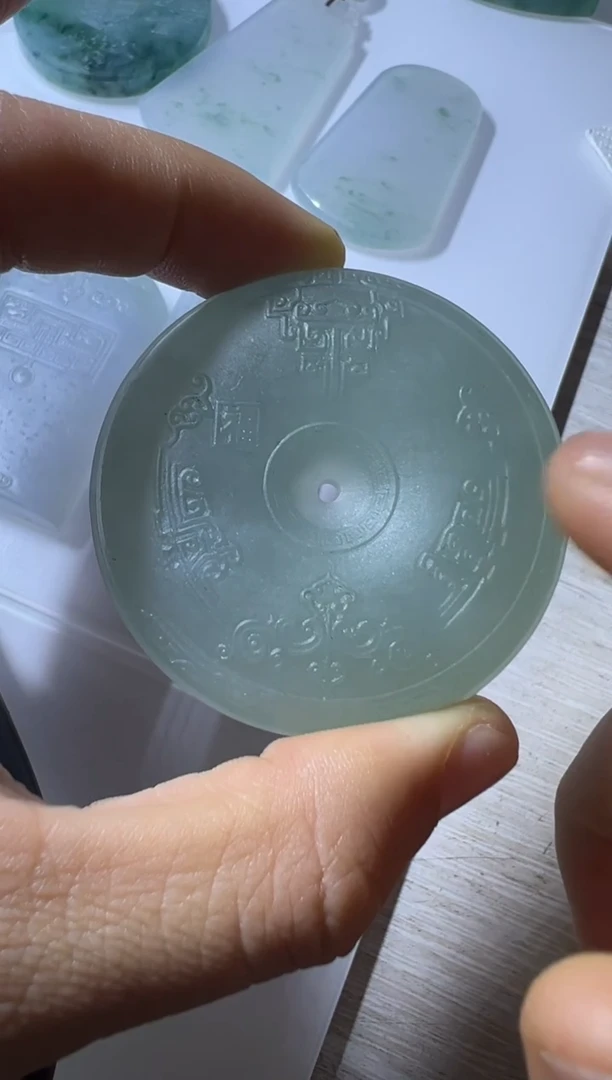 未镶嵌定制翡翠扣子