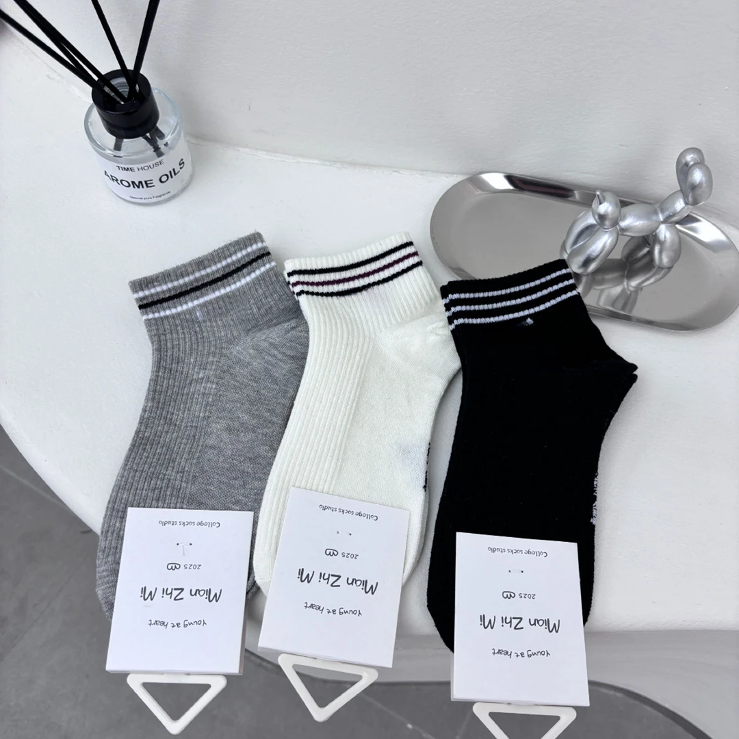 2025袜子秋季上新ins潮酷潮袜时尚潮流百搭纯色运动短袜/ kk6314