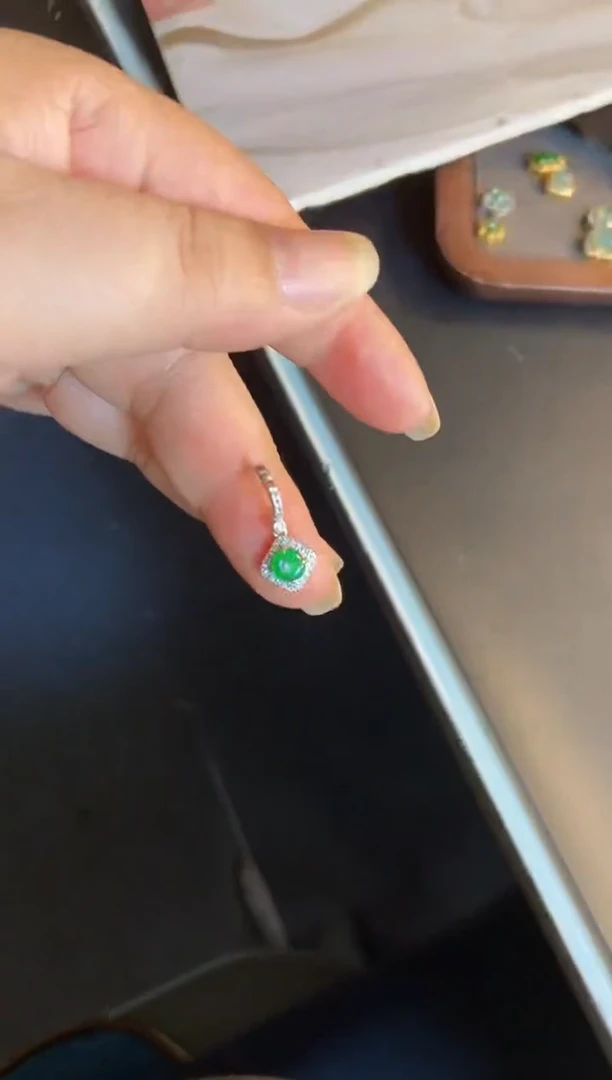 吊坠(不含链)银S925镶嵌翡翠1