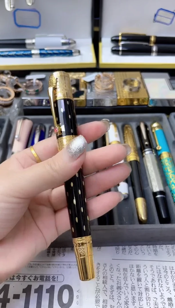 瓷片hhggyyuui888999