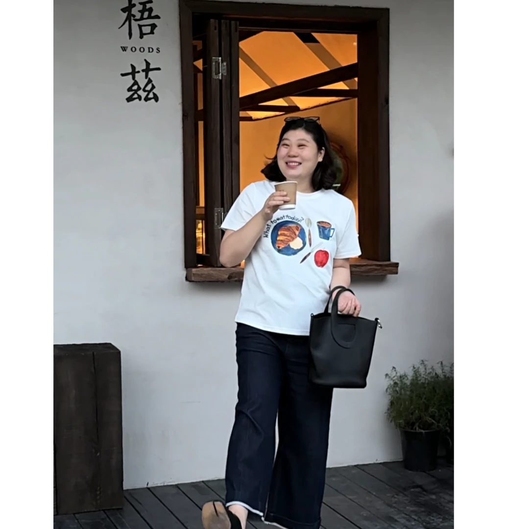 溪上法式牛角包印花T恤白色夏季宽松圆领卡通休闲时尚D03007