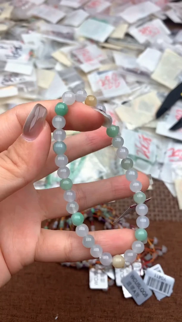 未镶嵌挂件翡翠—