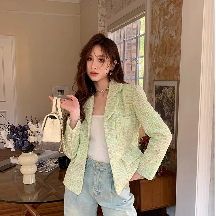 7  号      女装外套 默认微瑕！