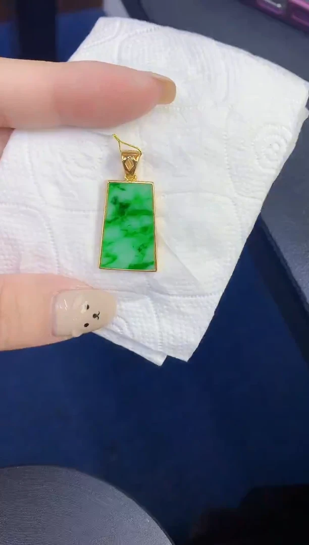 颈饰未镶嵌翡翠缅甸天然翡翠A货