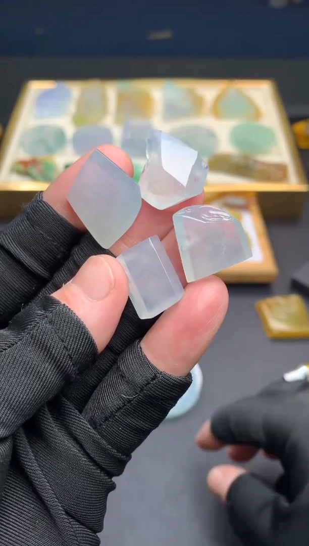 【闪购商品】定制翡翠未镶嵌