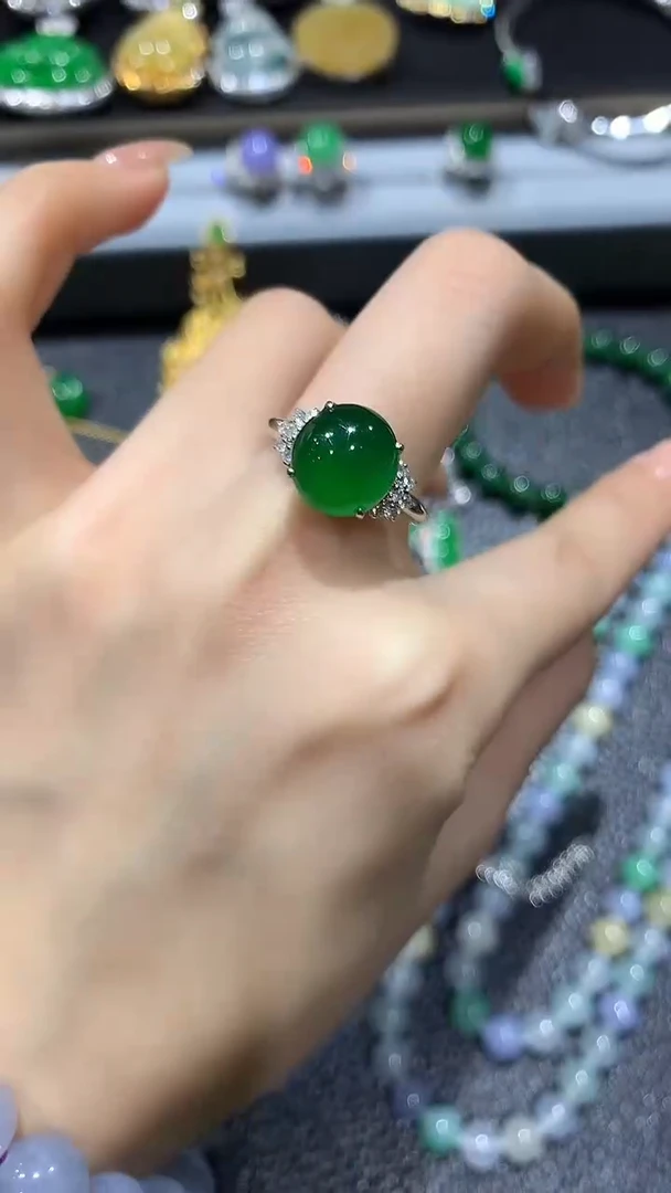 【闪购商品】翡翠戒指18K金镶嵌20团购