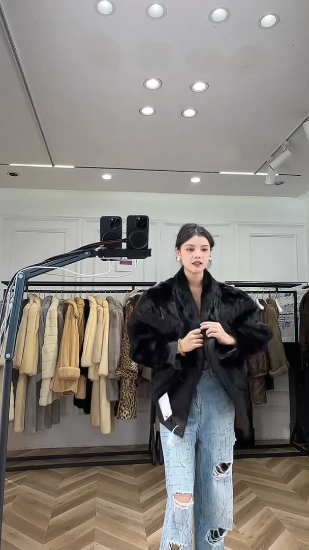 ZH329媛媛进口皮草直播间