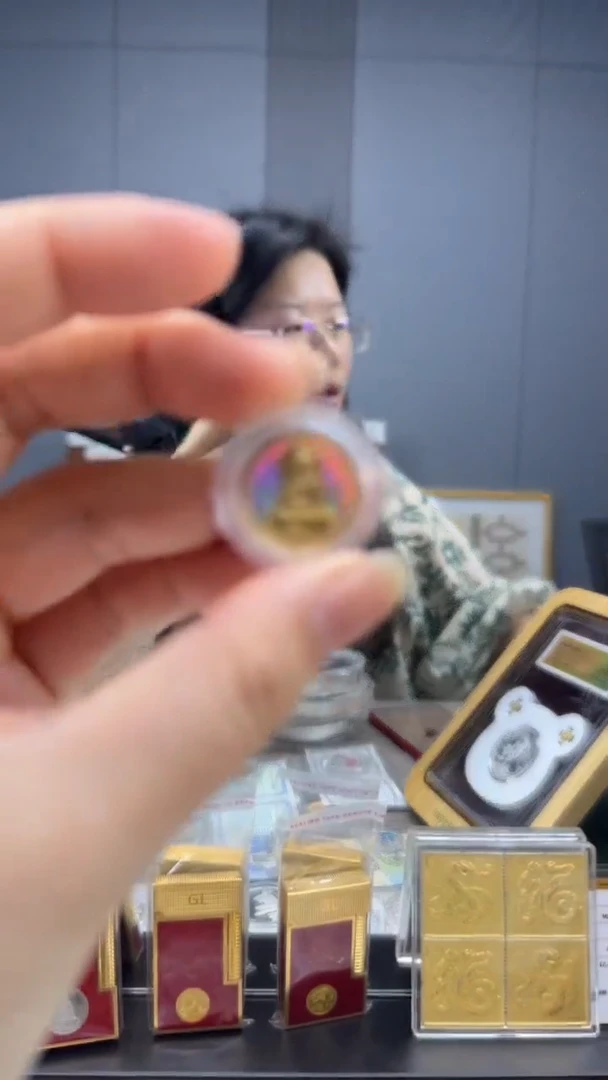 纯金2003年幻彩观音1/10盎司金币带证书配盒子吊坠