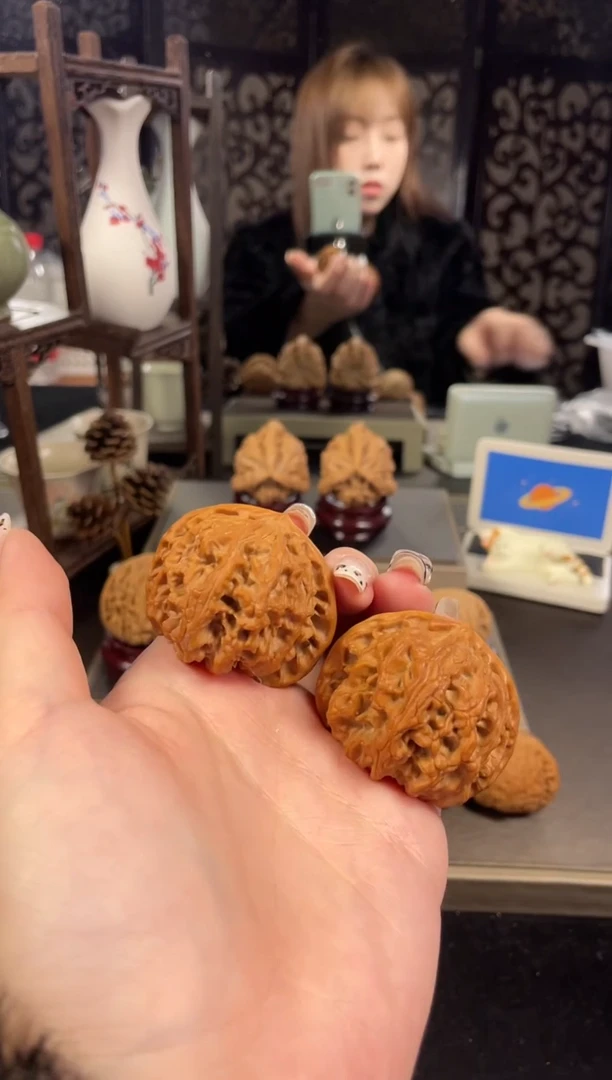 【闪购商品】文玩核桃把件苹果园45尺-17