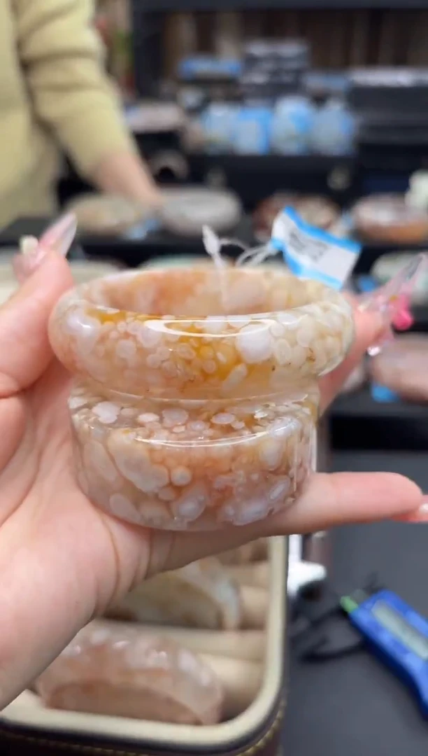 未镶嵌手镯石英质玉328(60圈赠送镯心)