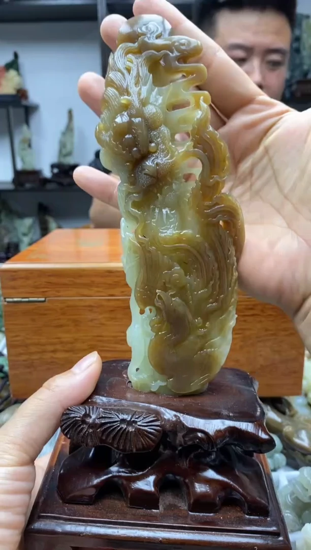 未镶嵌和田玉摆件1