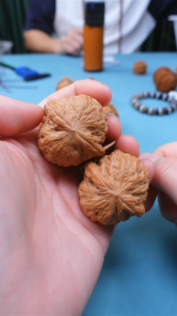 【闪购商品】文玩核桃把件x6715铁锤核桃一对