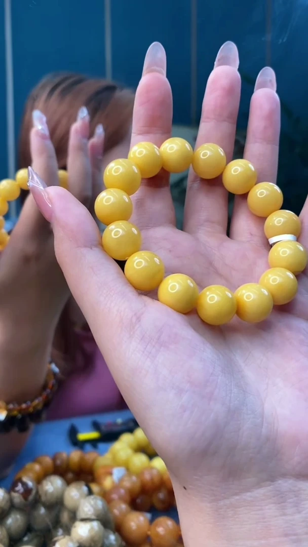 裸石琥珀未镶嵌10/4多样性发其一44