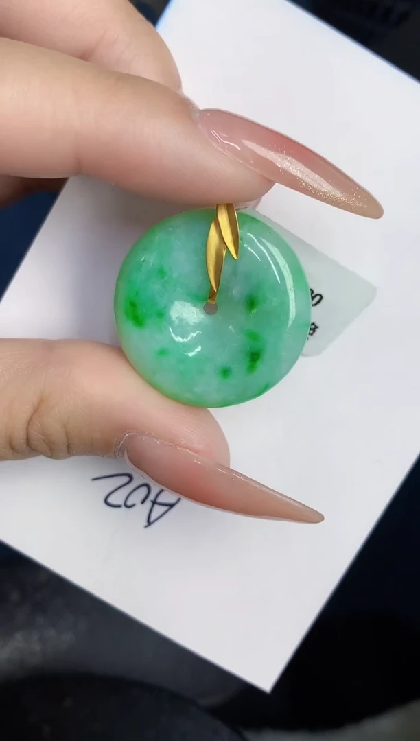 【闪购商品】翡翠颈饰18K金镶嵌000000000