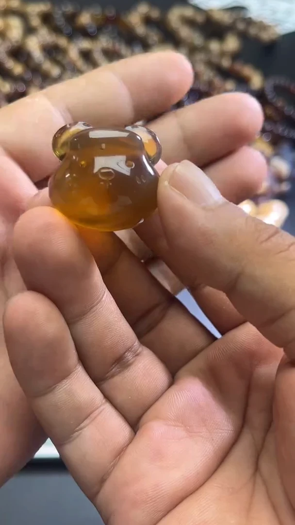 裸石琥珀未镶嵌43