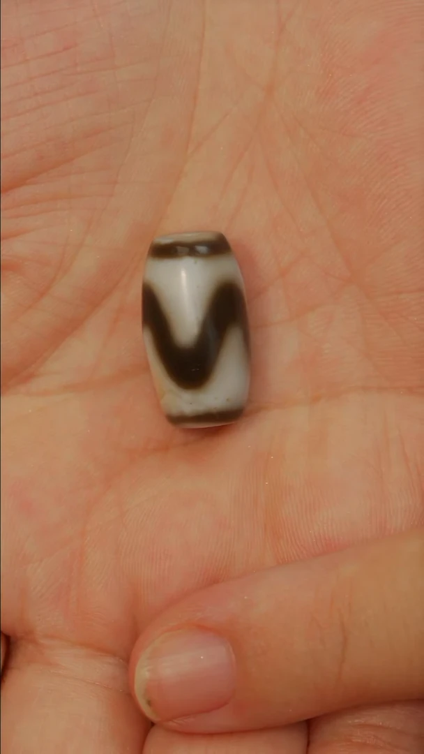 陶瓷吐****?虎牙 吊坠