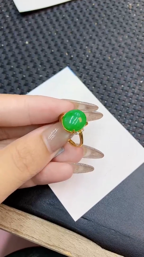 颈饰未镶嵌翡翠1