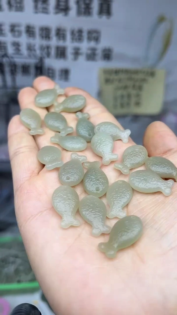 未镶嵌和田玉挂件多样性发货拍一发一