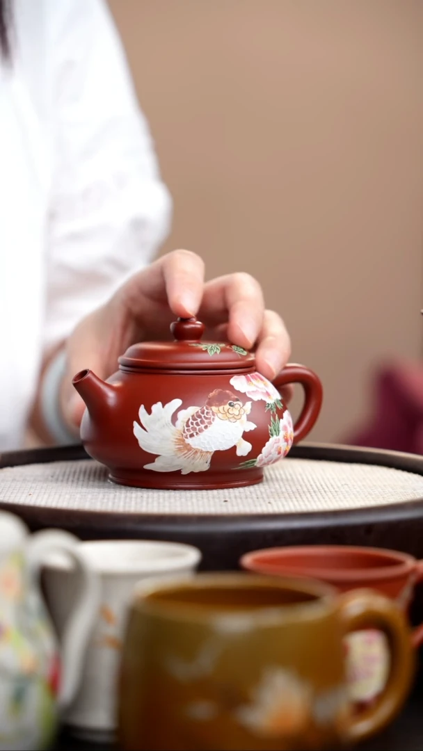 茶壶紫砂朱泥元宝石瓢泥绘牡丹鱼