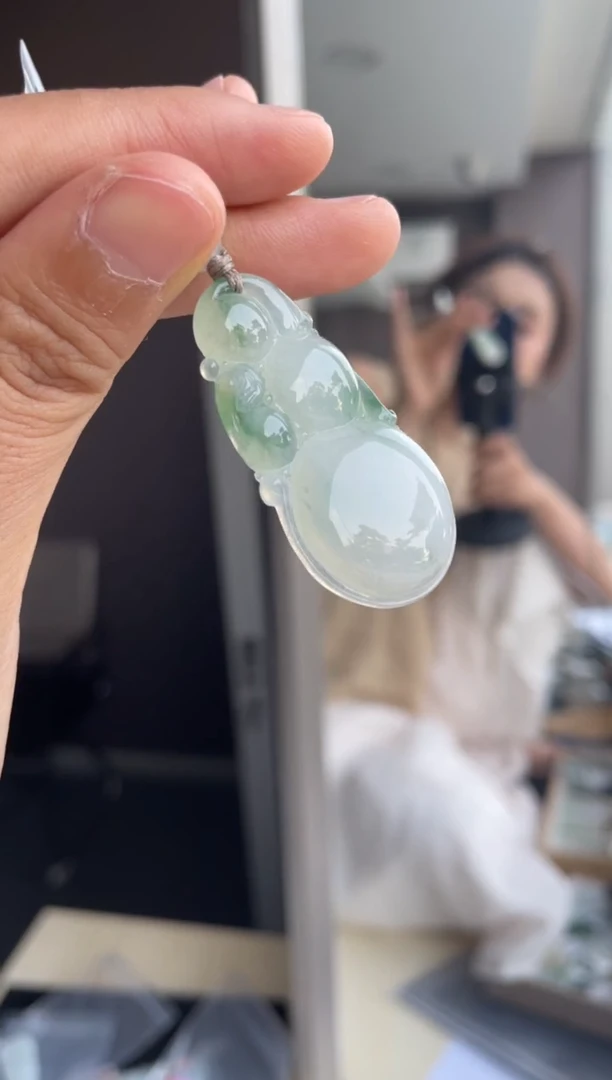 吊坠(不含链)未镶嵌翡翠天然缅甸A货翡翠