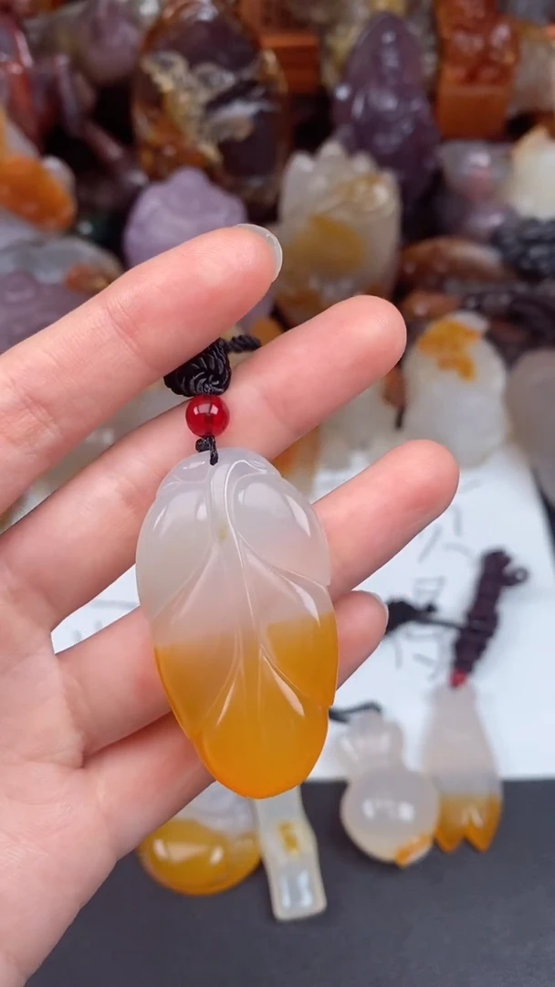 玛瑙/玉髓颈饰未镶嵌力**秋AA