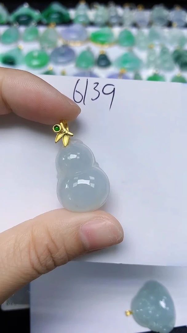 翡翠未镶嵌颈饰 天然缅甸翡翠A货