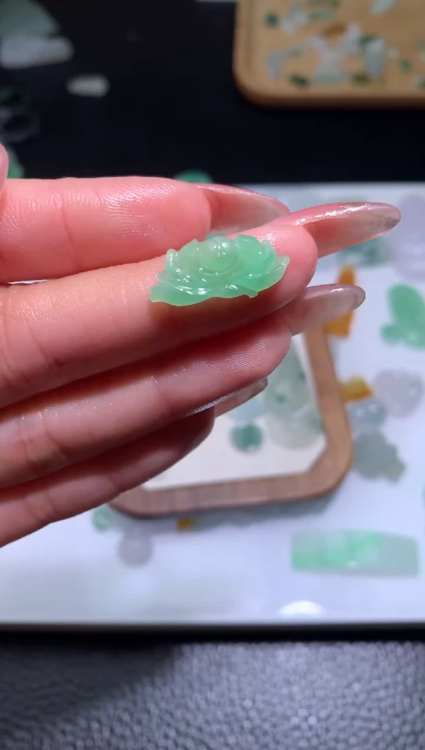 【闪购商品】定制翡翠未镶嵌毛货