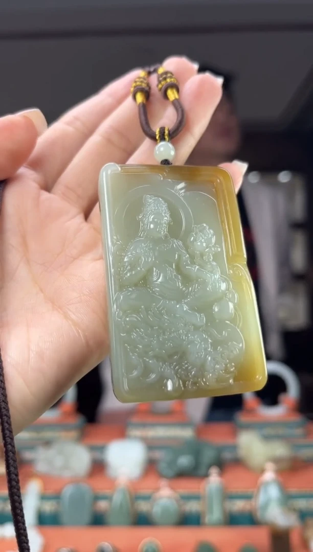 颈饰未镶嵌和田玉佩佩