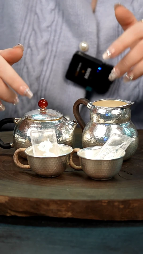 【闪购商品】1手工锤纹银泡茶壶+1公道杯+6杯子